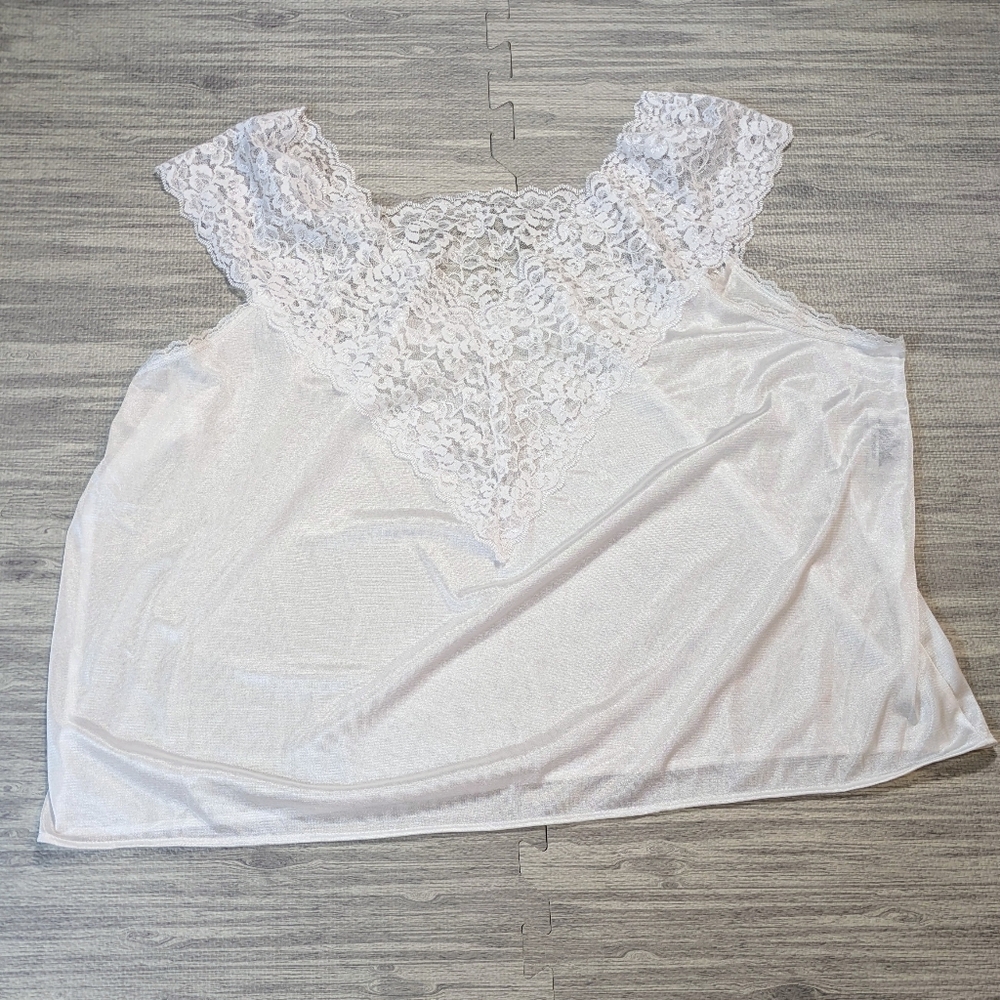 Vntg Metropolitan Elegant Lace Trim White V-neck Camisole/Top, Whimsical‎ Sz 3X